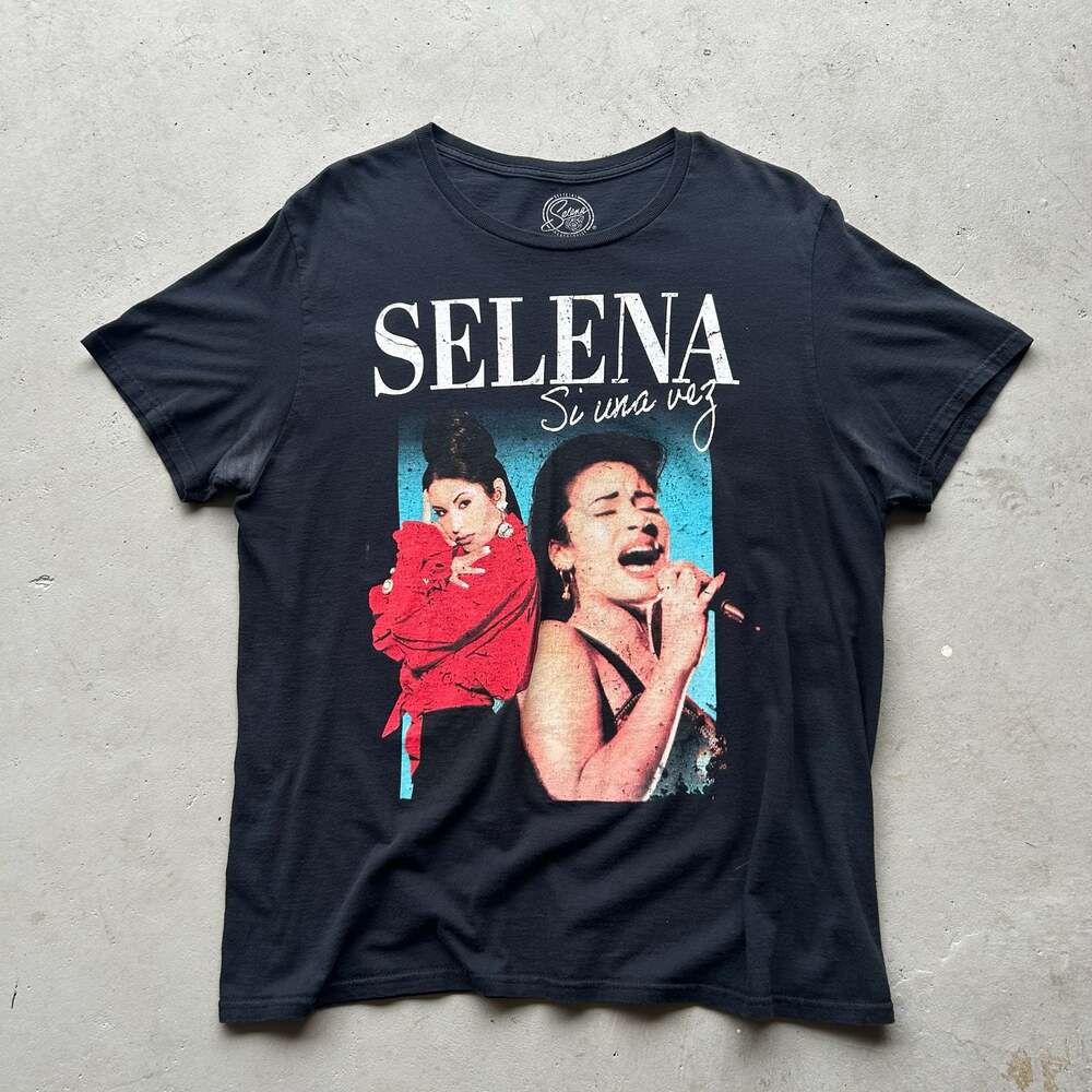 Selena Si Una Vez Graphic T-Shirt Size Large
